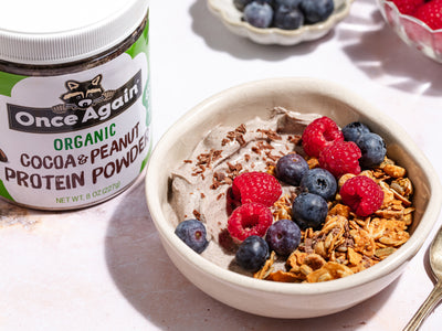 Berry Cocoa-Yogurt Bowl